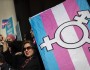 Attivisti transgender forzano il marchio Always a rimuovere i simboli femminili dai loro prodotti sanitari